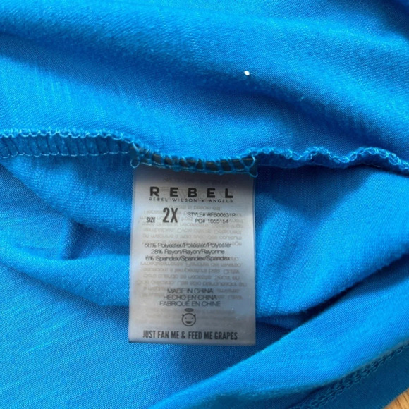 Rebel by Rebel Wilson X Angels | Long Sleeve Blue Tee Size 2X - Picture 6 of 7